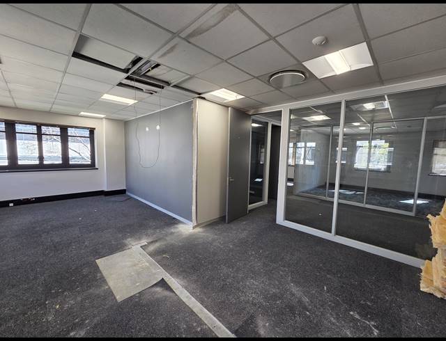 377M² OFFICE TO LET IN SANDOWN